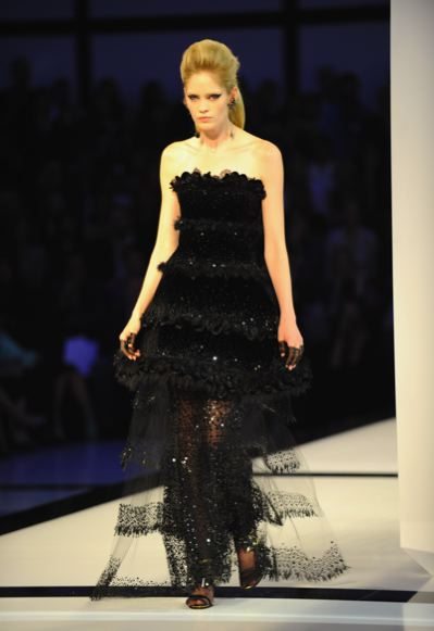 Illustration for article titled Chanel Haute Couture An Expensive Hit & Miss